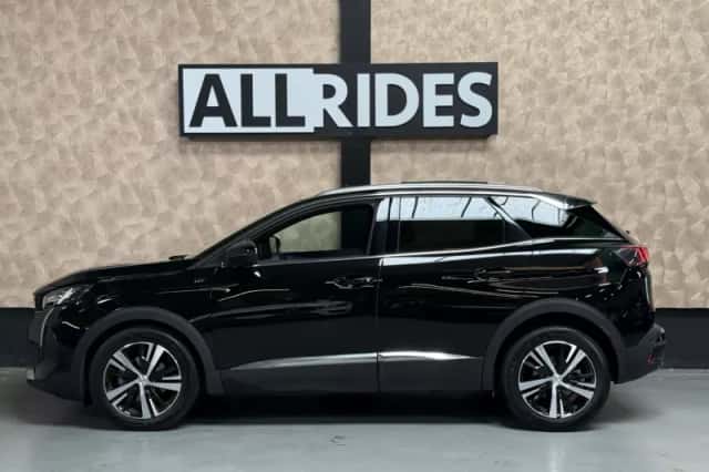 Peugeot 3008 (2022) thumbnail 6