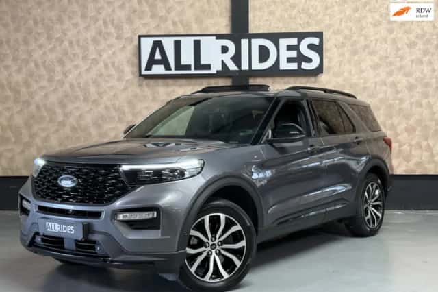 Ford Explorer (2021) thumbnail 1