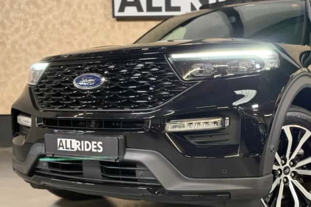 Ford Explorer (2020) thumbnail 3