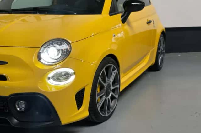Fiat 500 (2020) thumbnail 3