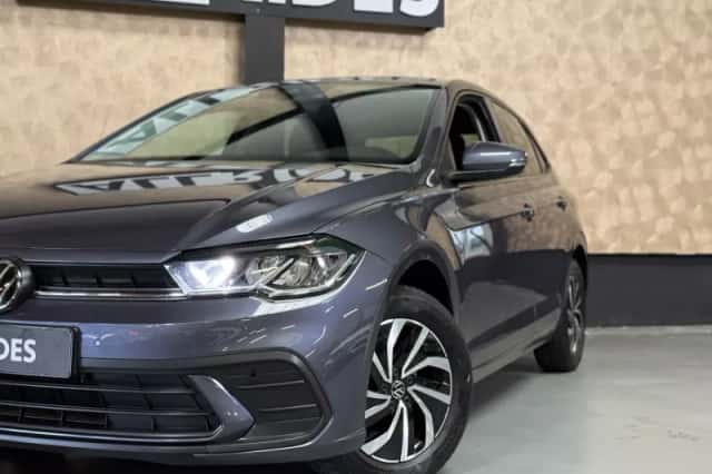 Volkswagen Polo (2023) thumbnail 2
