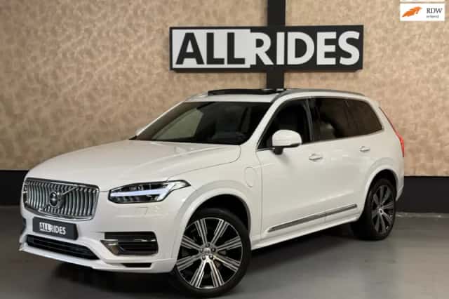 Volvo XC90 (2021) thumbnail 1