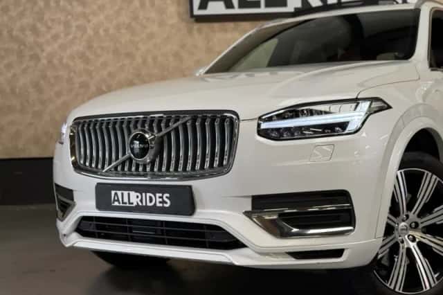 Volvo XC90 (2021) thumbnail 3