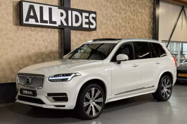 Volvo XC90 (2021) thumbnail 5