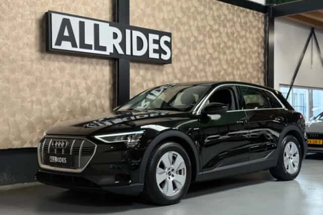 Audi e-tron (2020) thumbnail 5