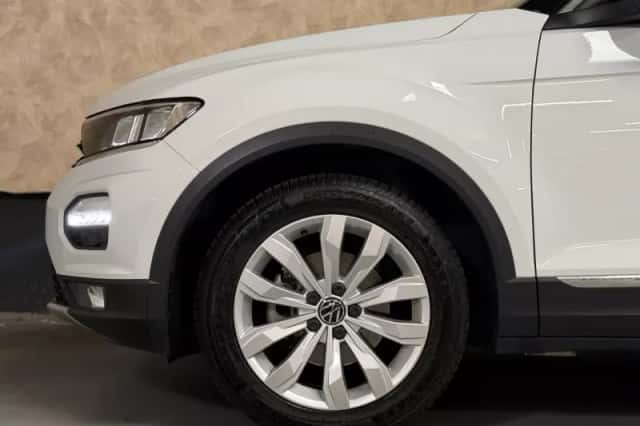 Volkswagen T-Roc (2020) thumbnail 6