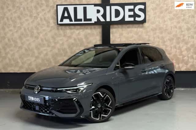 Volkswagen Golf (2025) thumbnail 1