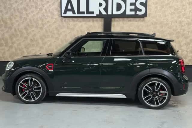 MINI Countryman (2017) thumbnail 4