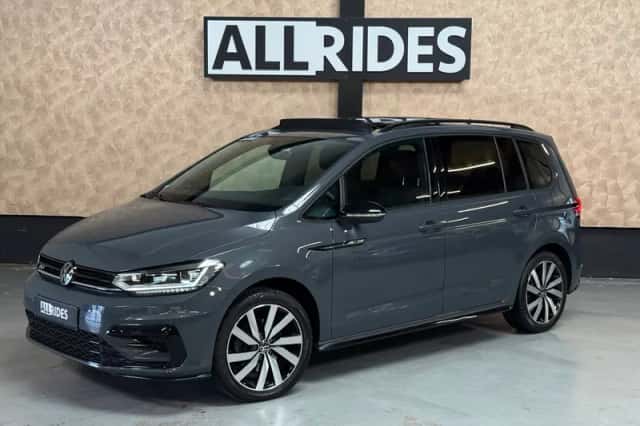 Volkswagen Touran (2023) thumbnail 1