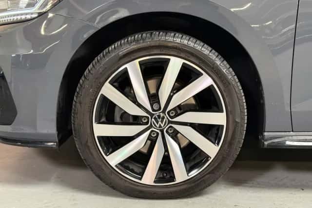 Volkswagen Touran (2023) thumbnail 5