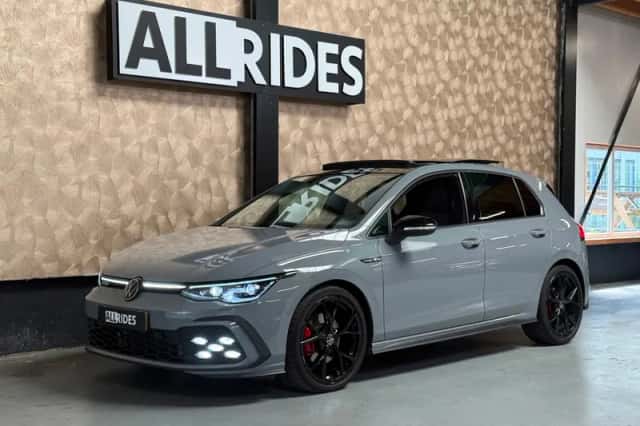 Volkswagen Golf (2024) thumbnail 5