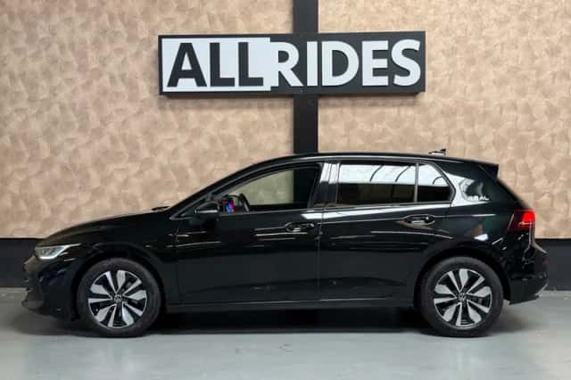 Volkswagen Golf (2025) thumbnail 5