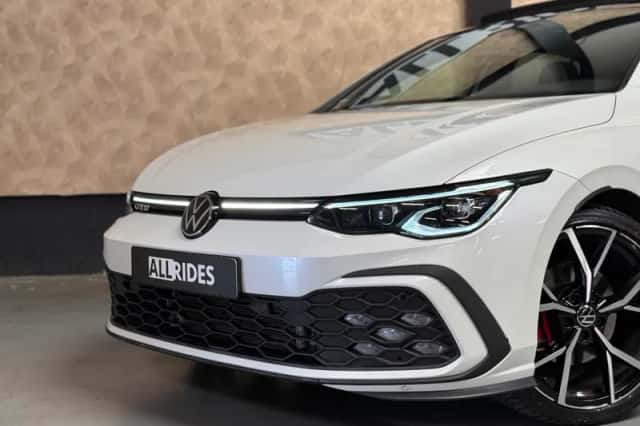 Volkswagen Golf (2023) thumbnail 3