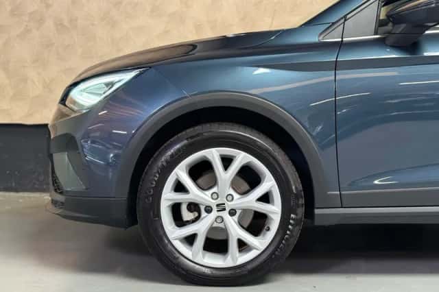 SEAT Arona (2024) thumbnail 6