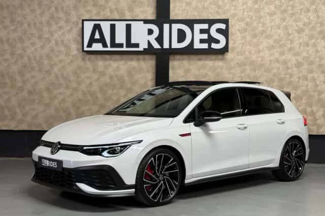 Volkswagen Golf (2021) thumbnail 1