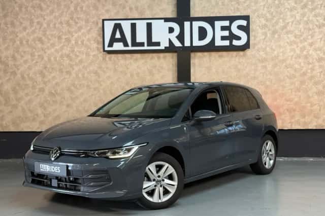 Volkswagen Golf (2025) thumbnail 1