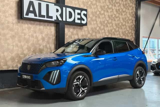 Peugeot 2008 (2023) thumbnail 4