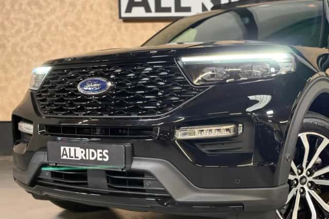 Ford Explorer (2020) thumbnail 3