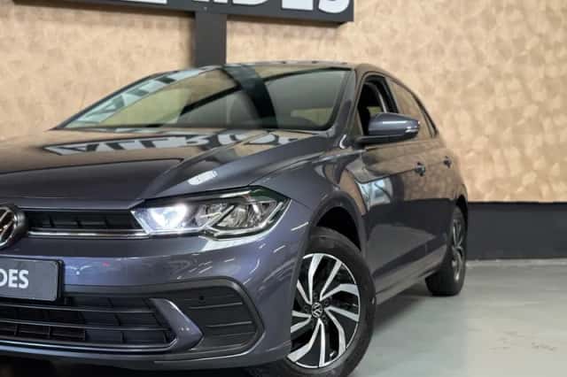 Volkswagen Polo (2023) thumbnail 2