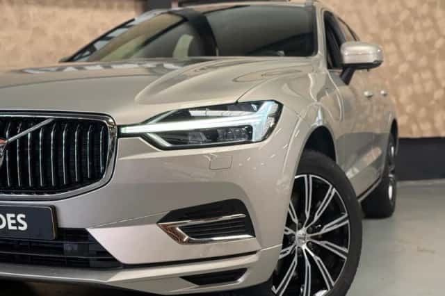 Volvo XC60 (2020) thumbnail 2