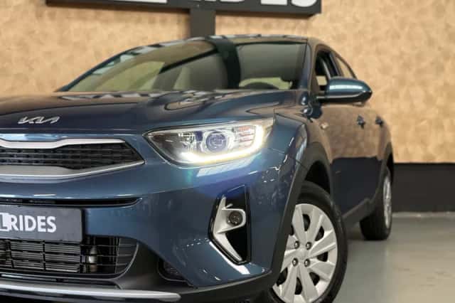 Kia Stonic (2024) thumbnail 2