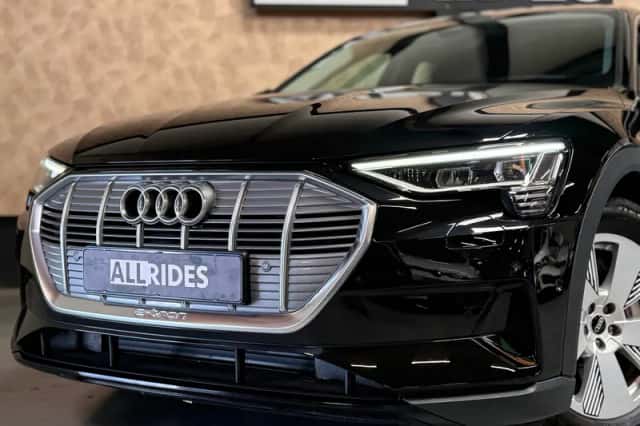 Audi e-tron (2020) thumbnail 3