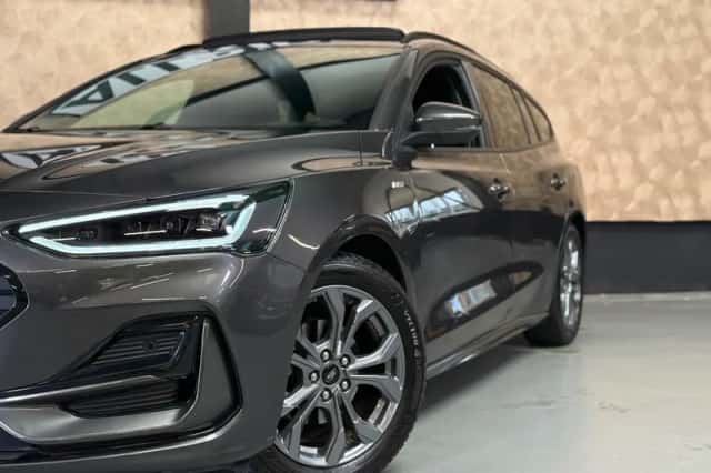 Ford Focus (2024) thumbnail 2