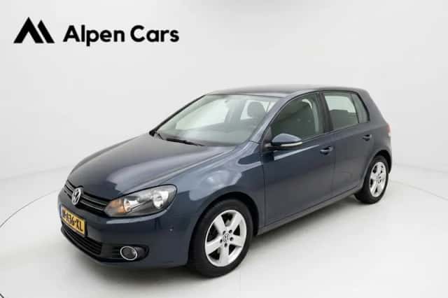 Volkswagen Golf (2010) thumbnail 1