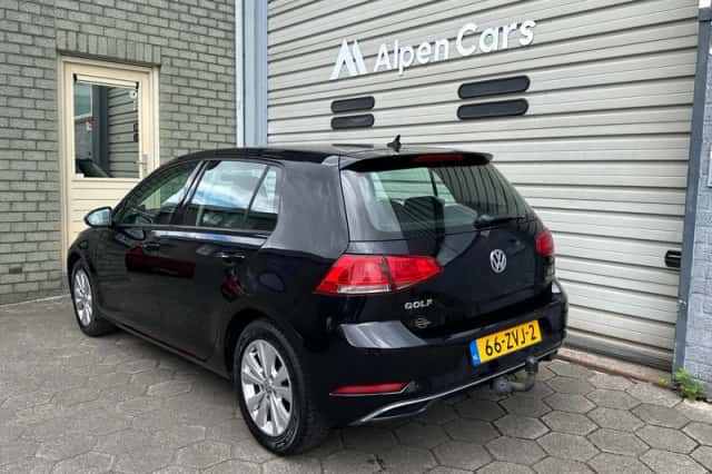 Volkswagen Golf (2013) thumbnail 3