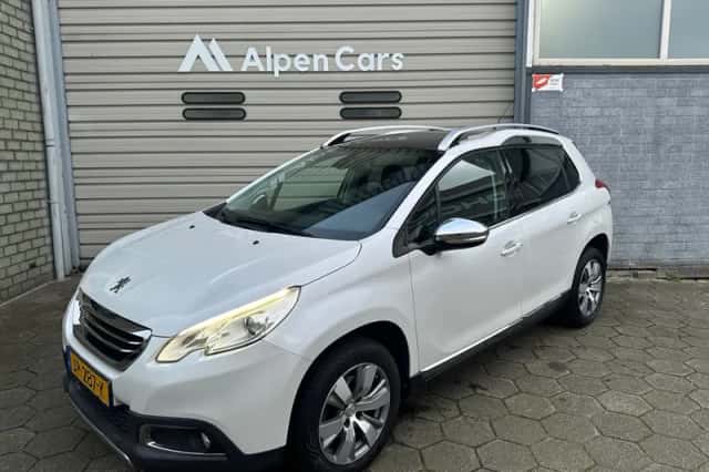 Peugeot 2008 (2016) thumbnail 1