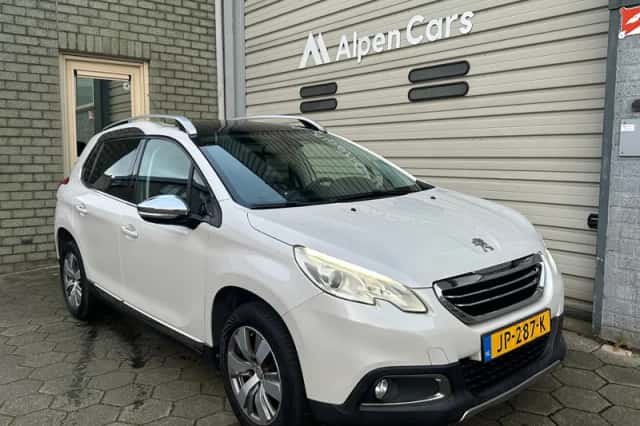 Peugeot 2008 (2016) thumbnail 6