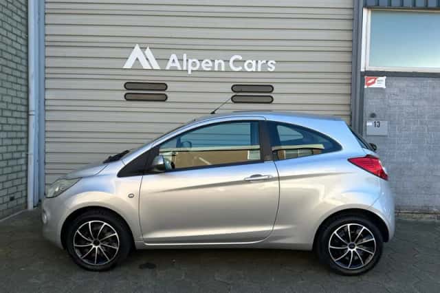 Ford Ka (2010) thumbnail 2