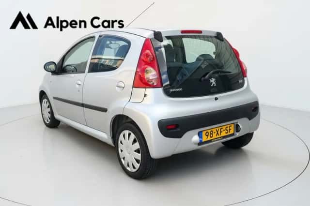 Peugeot 107 (2007) thumbnail 3