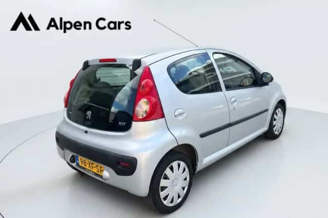 Peugeot 107 (2007) thumbnail 4