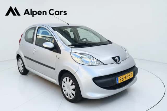 Peugeot 107 (2007) thumbnail 6