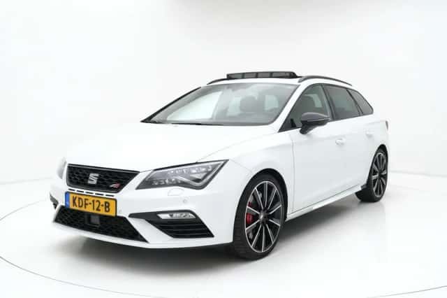 SEAT Leon (2017) thumbnail 3