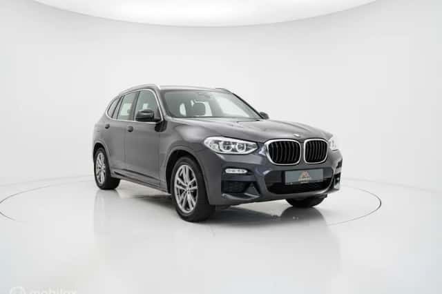 BMW X3 (2018) thumbnail 2