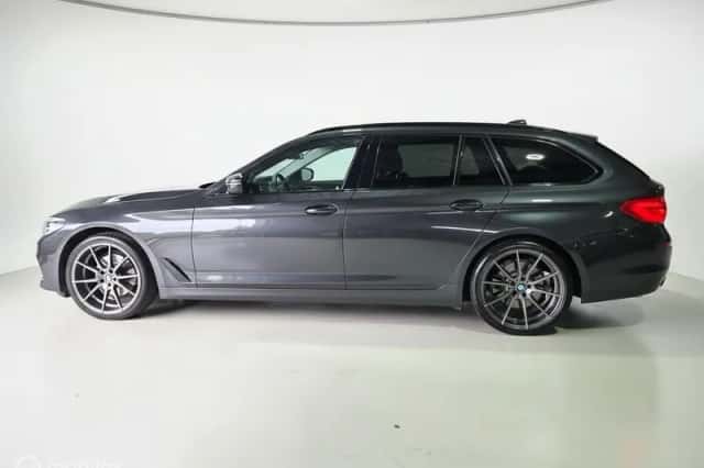 BMW 5-Serie (2017) thumbnail 2