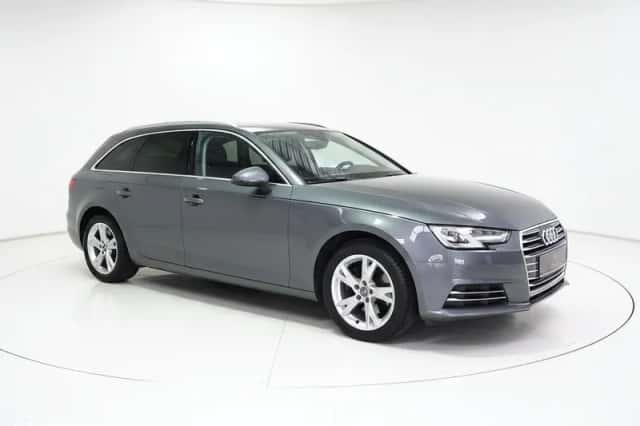 Audi A4 (2016) thumbnail 2