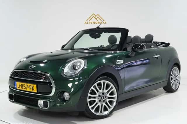 MINI Cabrio (2016) thumbnail 1