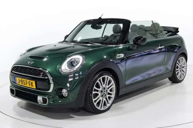 MINI Cabrio (2016) thumbnail 5