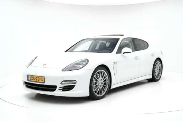 Porsche Panamera (2011) thumbnail 6