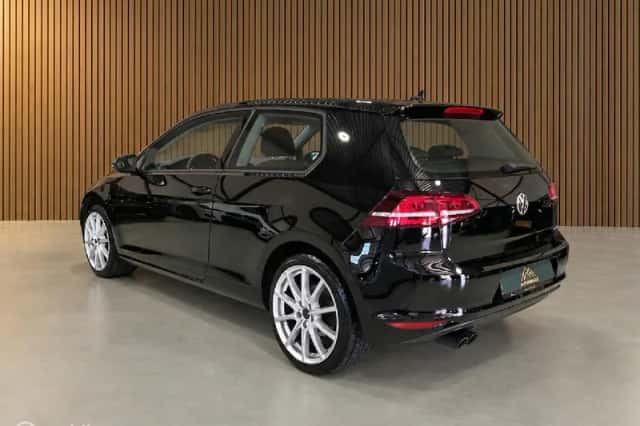 Volkswagen Golf (2015) thumbnail 3