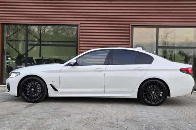 BMW 5-Serie (2023) thumbnail 4