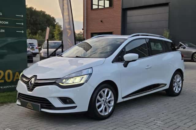 Renault Clio (2018) thumbnail 1