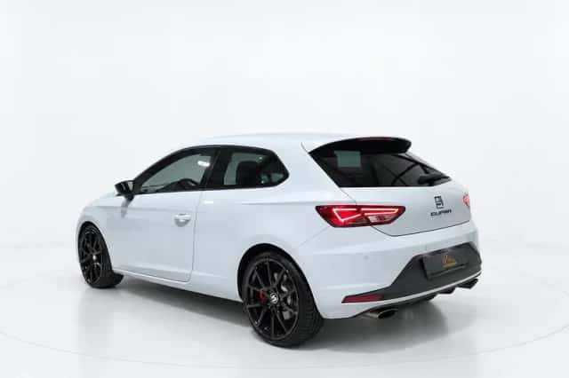 SEAT Leon (2014) thumbnail 3