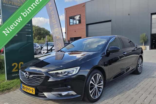 Opel Insignia (2017) thumbnail 1