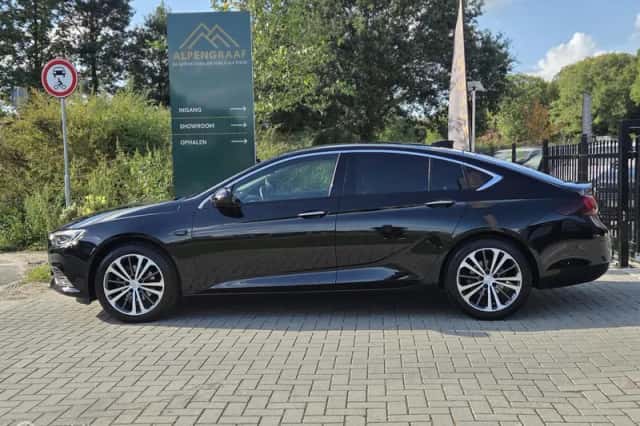 Opel Insignia (2017) thumbnail 3