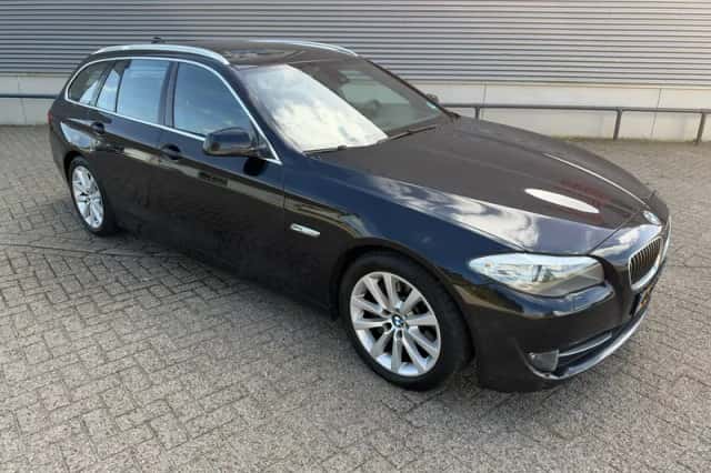 BMW 5-Serie (2011) thumbnail 3