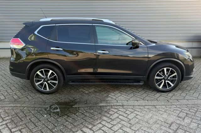 Nissan X-Trail (2014) thumbnail 5